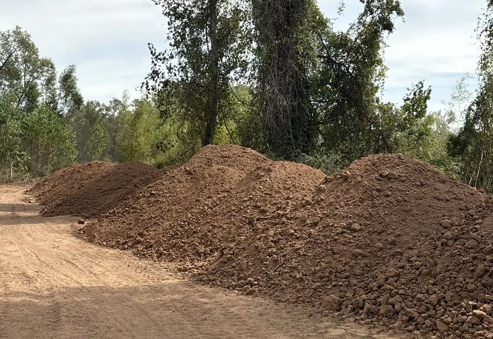 Select Fill & Dirt Sales